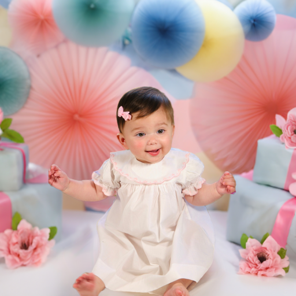 White Scallop Embroidered Round Collar Bubble